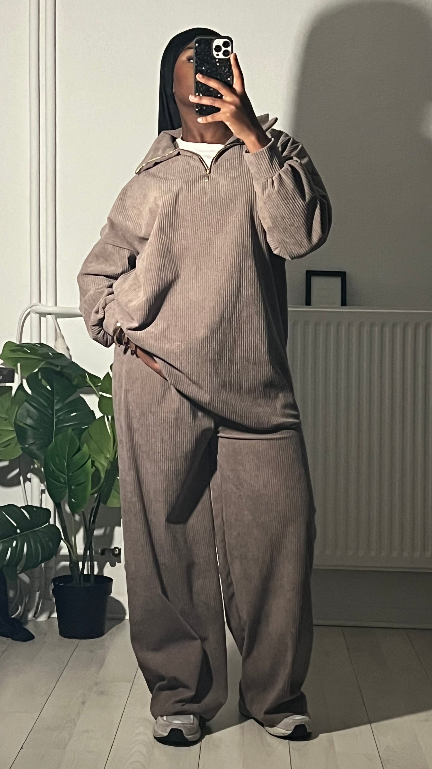 Ensemble « ZORAH » velour côtelé avec zip col V